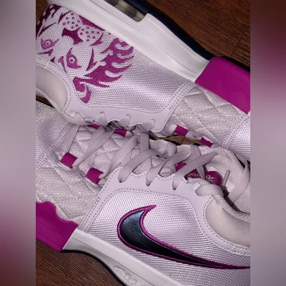 Nike lebron